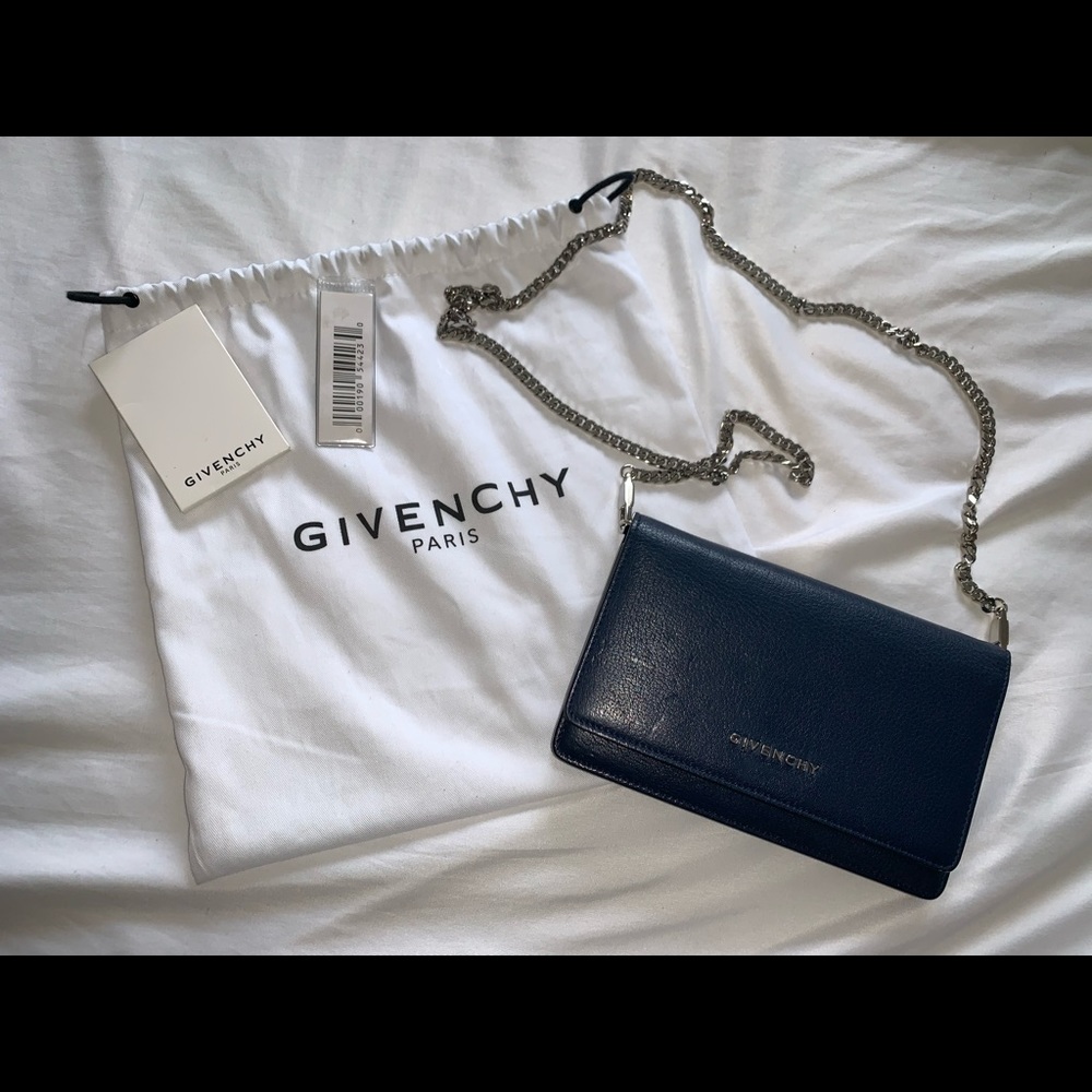 Authentic Givenchy WOC